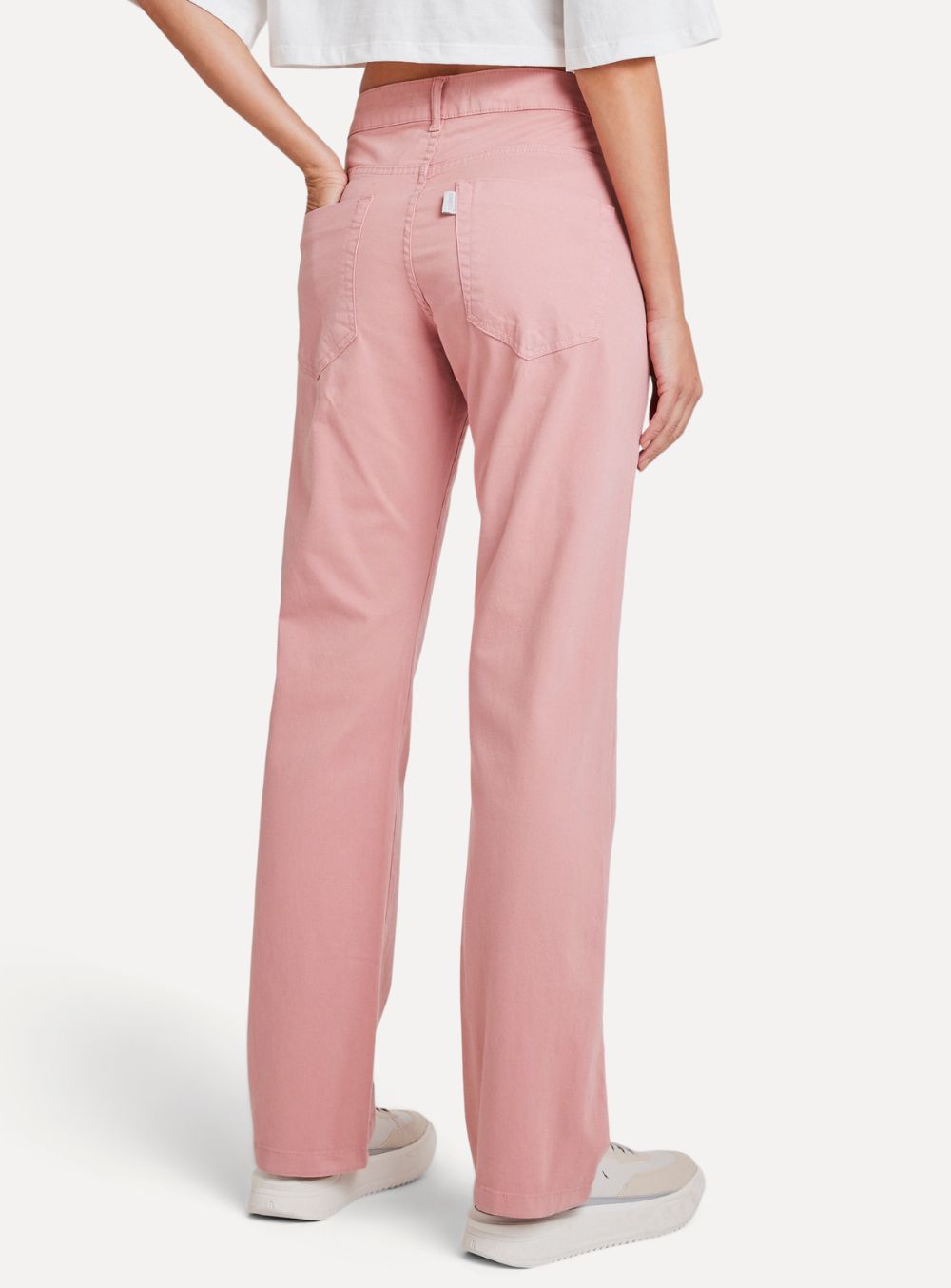 SIMP81111_74670392-2