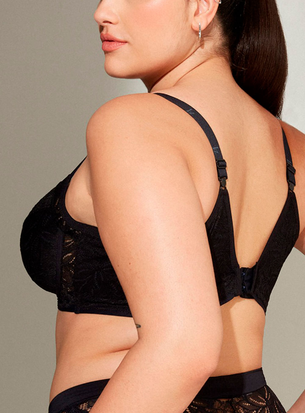 LIZ51574B_05490381-2