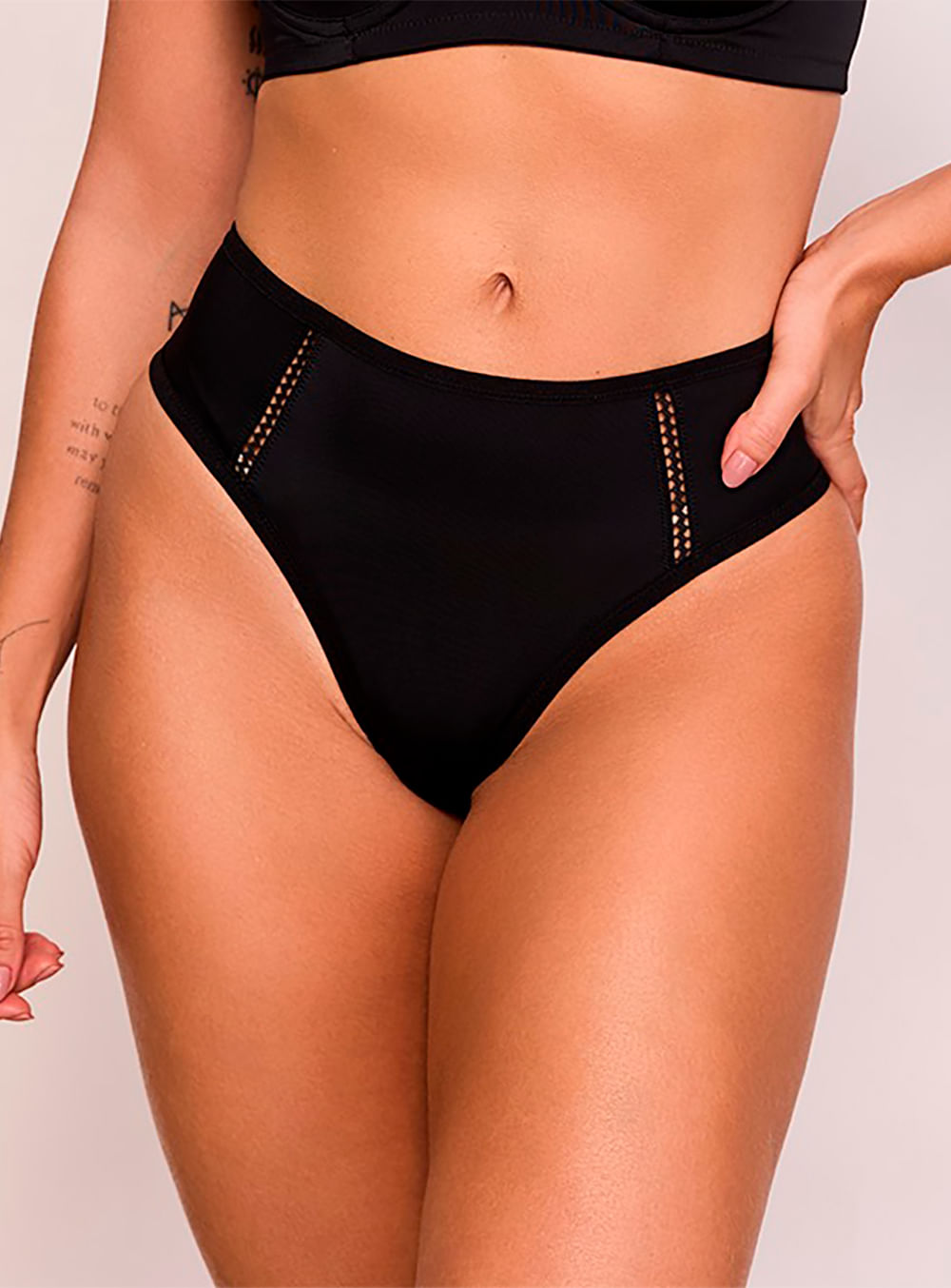 0001-PRETO